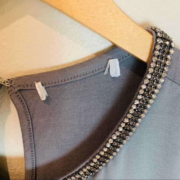 Gray Sleeveless Rhinestone Neckline Top - Picture 7 of 9